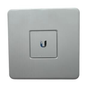 Ubiquiti Networks UniFi Security Gateway 1000Mbps Gigabit (USG) No Power Adapter